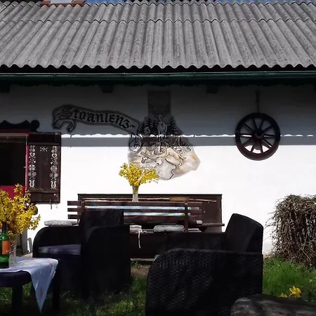 Stoanlenz Hütte Tatil Evi Wiel