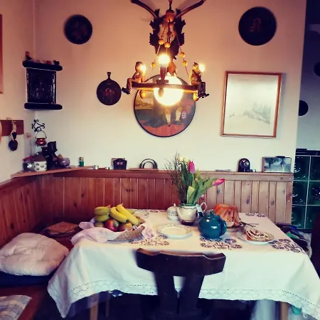 Stoanlenz Hütte *